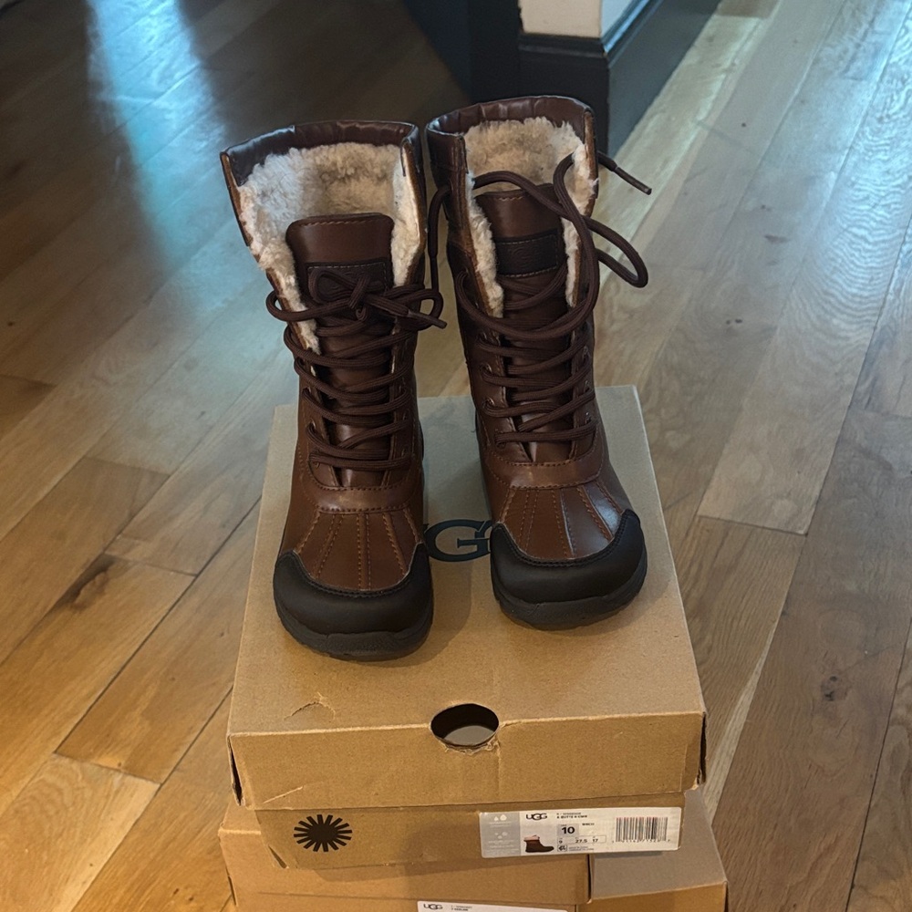 UGG Kids Brown Lace-Up Boots